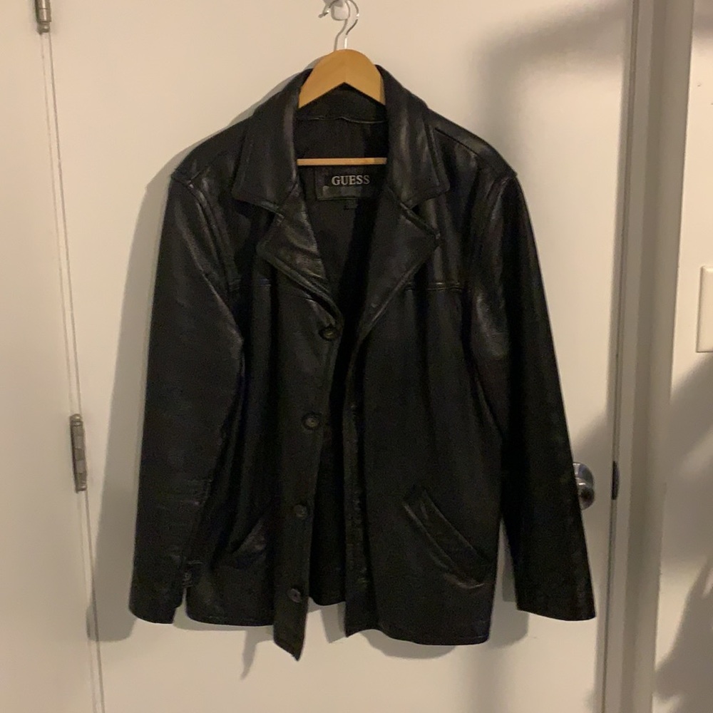 Vintage Guess leather jacket. amazing condition! Sharp retro/classic look Large!